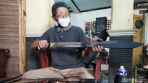 Jelang Idul Adha, Perajin Pisau di Magelang Kebanjiran Order