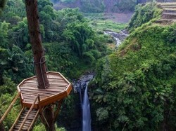 Kejutan Bertubi-tubi di Curug Kedung Kayang