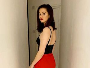 Perawat Cantik yang Tangani Corona Ikut Kontes Miss England 2020 Perawat Cantik yang Tangani Corona Ikut Kontes Miss England 2020
