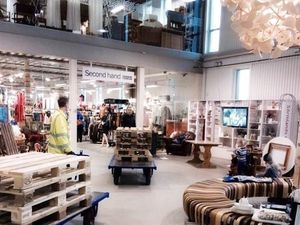 Rekor Dunia Mencatat, Ini Mal Pertama yang Jual Barang Bekas