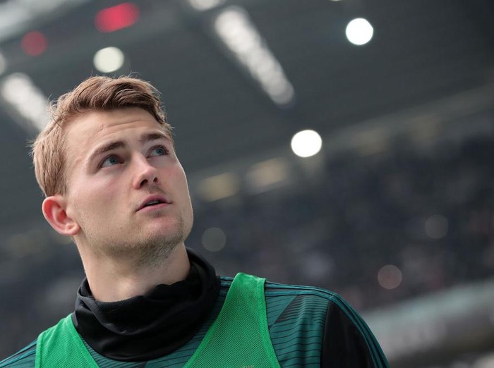 TURIN, ITALY - FEBRUARY 16:  Matthijs de Ligt of Juventus looks on during the Serie A match between Juventus and Brescia Calcio at Allianz Stadium on February 16, 2020 in Turin, Italy.  (Photo by Emilio Andreoli/Getty Images)