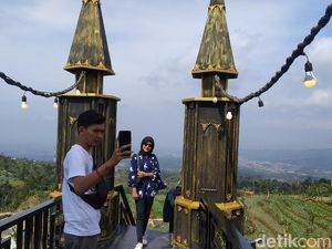 Serunya Berakhir Pekan Ala Film Up di Pondok Cai Pinus