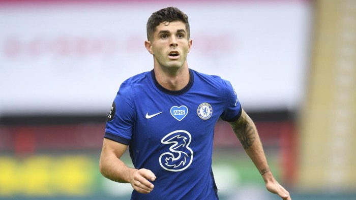 SHEFFIELD, ENGLAND - JULY 11: Christian Pulisic of Chelsea looks on during the Premier League match between Sheffield United and Chelsea FC at Bramall Lane on July 11, 2020 in Sheffield, England. Football Stadiums around Europe remain empty due to the Coronavirus Pandemic as Government social distancing laws prohibit fans inside venues resulting in all fixtures being played behind closed doors. (Photo by Peter Powell/Pool via Getty Images)