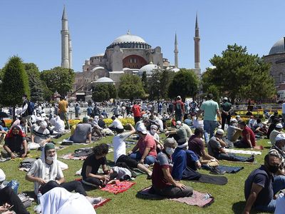 Begini Suasana Jelang Salat Jumat Perdana di Hagia Sophia