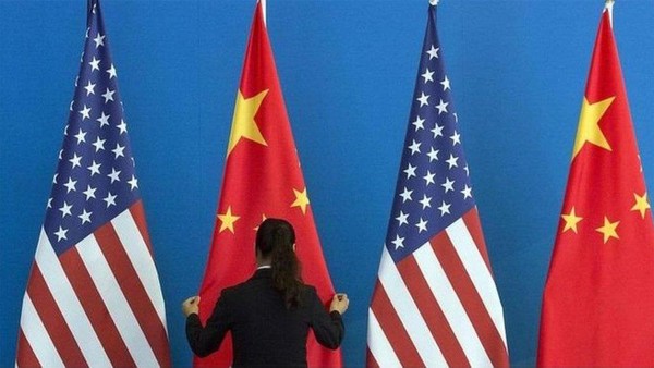 Tensi AS-China meninggi, AS menahan tiga orang ilmuwan militer China terkait kecurangan visa Tensi AS-China meninggi, AS menahan tiga orang ilmuwan militer China terkait kecurangan visa