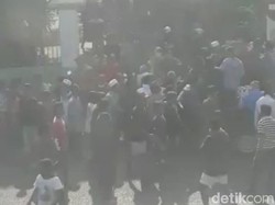 Jenazah Probable COVID-19 Diambil Paksa di Pasuruan, Dibawa Pulang Naik Pikap