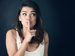 Ssst! Semburan Mikrodroplet Saat Berbicara Mungkin Bisa Tularkan Corona