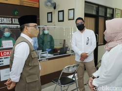 Datangi Puskesmas, Bupati Anas Cek APD sampai Dorong Imunisasi Jemput Bola