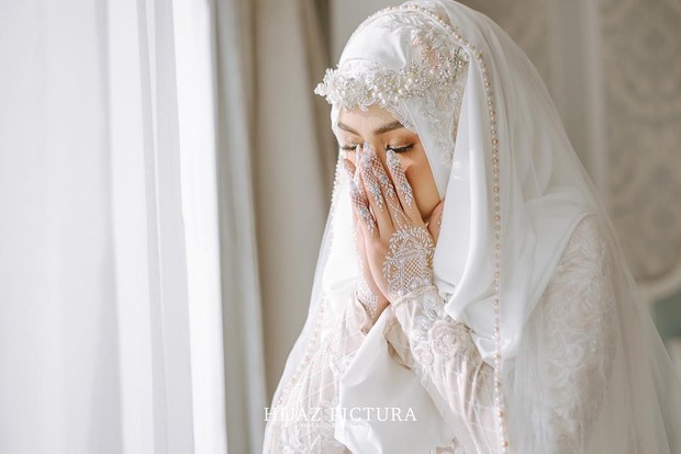 Setelah proses khitbah atau lamaran, kedua pasangan taaruf mempersiapkan diri untuk menuju akad nikah