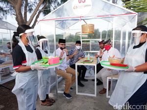 Cegah Covid-19, Di Banyuwangi Bisa Makan Seafood Dalam Pondok Transparan