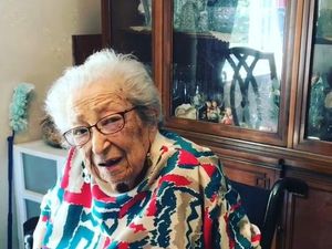 Rahasia Panjang Umur Nenek 89 Tahun hingga Makanan Bikin Pria Loyo Rahasia Panjang Umur Nenek 89 Tahun hingga Makanan Bikin Pria Loyo