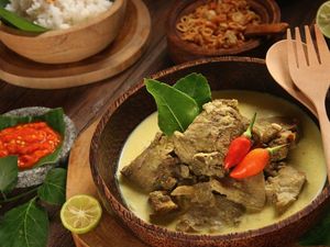 7 Tips Masakan Santan Tak Cepat Basi, dari Gulai hingga Tongseng