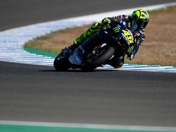 MotoGP Ceko: Vinales Selamat dari Cedera, Rossi Kesulitan