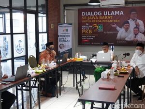 Seribu Ulama di Jabar Desak Presiden Segera Keluarkan Perpres Pesantren Seribu Ulama di Jabar Desak Presiden Segera Keluarkan Perpres Pesantren