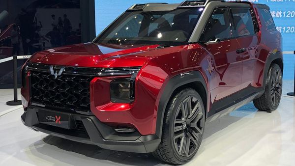 Melihat Lebih Dekat Mobil SUV Konsep Wuling Hongguang X