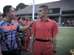 Enzo Allie Berterima Kasih Dipertahankan Usai Ramai Kasus Bendera