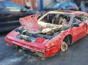 Hilang Dicuri Selama 30 Tahun, Ferrari Ini Ditemukan Tenggelam di Dasar Sungai