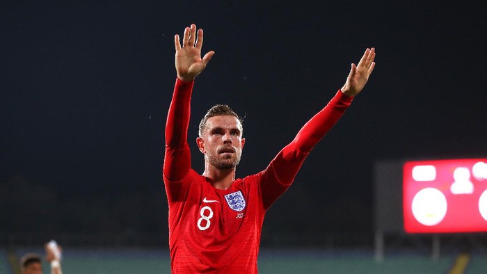 SOFIA, BULGARIA - OCTOBER 14: Jordan Henderson of England acknowledges the fans during the UEFA Euro 2020 qualifier between Bulgaria and England on October 14, 2019 in Sofia, Bulgaria. (Photo by Catherine Ivill/Getty Images)