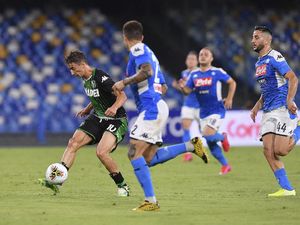 Napoli Vs Sassuolo: Diwarnai Drama VAR, Partenopei Menang 2-0