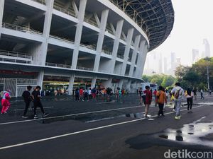 Alasan Warga Rela Antre Panjang Masuk Ring Road GBK: Bisa Joging Sambil Foto Alasan Warga Rela Antre Panjang Masuk Ring Road GBK: Bisa Joging Sambil Foto