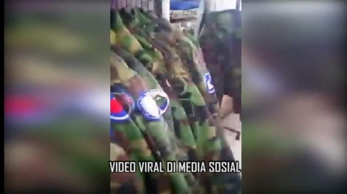 Tangkapan layar viral tentara China ngelandry di Kelapa Gading