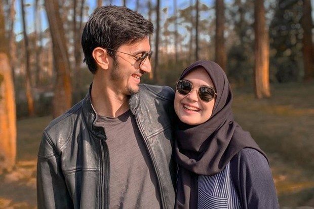 Foto: nstagram.com/vebbypalwinta tak lama setelah berhijab, Vebby Palwinta dipersunting Razi Bawazier