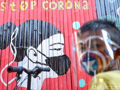 Corona di RI Tembus 100 Ribu