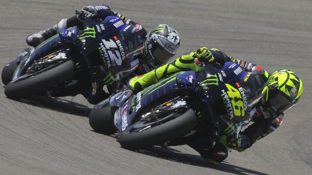 MotoGP Yamaha rider Valentino Rossi of Italy rides ahead of Yamaha rider Maverick Vinales of Spain during the Andalucia Motorcycle Grand Prix at the Angel Nieto racetrack in Jerez de la Frontera, Spain, Sunday July 26, 2020. Vinales finished 2nd with Rossi 3rd. (AP Photo/David Clares)