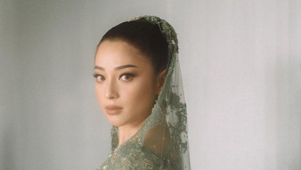 Gaya Nikita Willy Lamaran