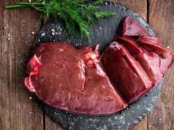 5 Tips Mengolah Hati Sapi Agar Tidak Hancur dan Bau Amis