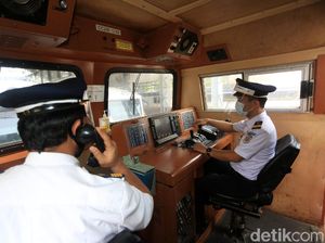 Berapa Gaji Masinis KA Brantas yang Bertaruh Nyawa di Kecelakaan Semarang?