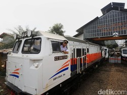 Ada Colokan Listrik di Gerbong Kereta Api, Bisakah Masak Nasi?