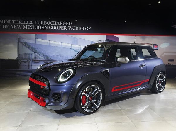 Nih Mini Cooper Paling Buas, Cuma Ada 12 Unit di Indonesia