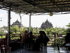 Foto: 3 Tempat Ngopi di Yogya dengan Pemandangan Candi