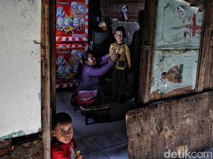Bukan Kantor, Klaster Permukiman Jadi Penularan Corona Tertinggi di DKI-Jatim Bukan Kantor, Klaster Permukiman Jadi Penularan Corona Tertinggi di DKI-Jatim
