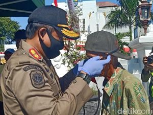 Pemkot Cirebon Belum Terapkan Denda ke Warga Tak Bermasker Pemkot Cirebon Belum Terapkan Denda ke Warga Tak Bermasker