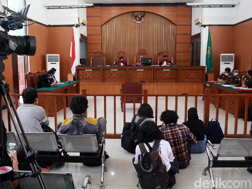 Video Djoko Tjandra Absen Sidang, Jaksa Ragukan Surat Sakitnya Video Djoko Tjandra Absen Sidang, Jaksa Ragukan Surat Sakitnya