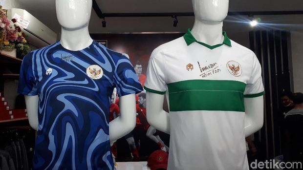 Jersey Tandang Timnas Indonesia Resmi Diluncurkan