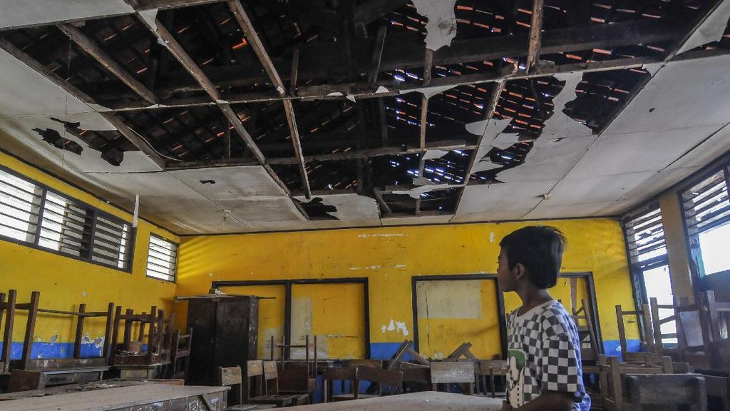 Waduh, Bangunan Sekolah di Bekasi Rusak Sejak 7 Bulan Lalu