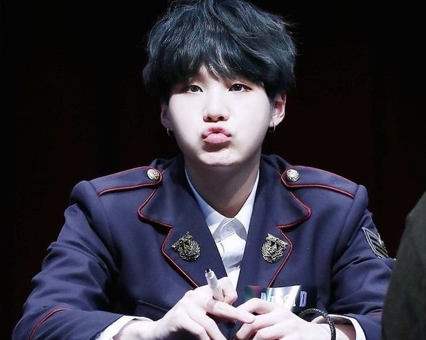 Jenius dalam Bermusik/ instagram.com/btsminyoongi Suga BTS sangat passionate dalam bermusik