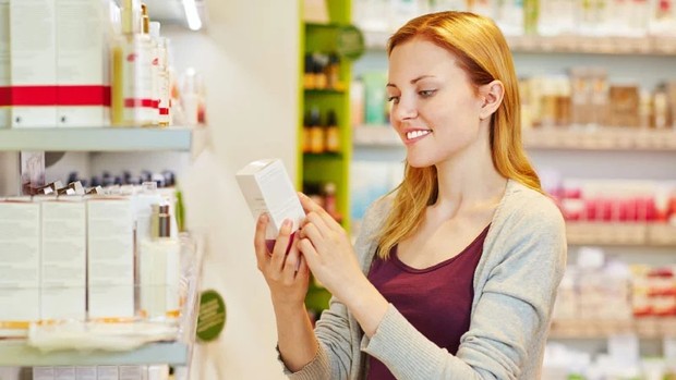 AHA BHA/thetrendspotter.net Keduanya mengelupas kulit sehingga halus dan lembut, serta membantu merawat dan mencegah komedo