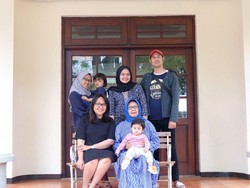 Kisah Sedih Wanita Surabaya yang Ayah, Ibu dan Kakak Meninggal karena Corona