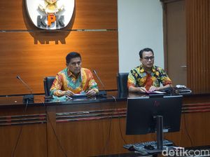 Video KPK Tahan 2 Eks Anggota DPRD Sumut Terkait Suap Gatot Pujo Video KPK Tahan 2 Eks Anggota DPRD Sumut Terkait Suap Gatot Pujo