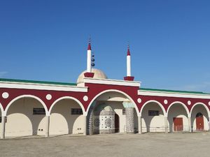 Foto: Before-After Masjid di Prancis yang Digambari Simbol Nazi