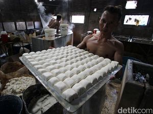 Mengintip Pembuatan Tahu di Solo