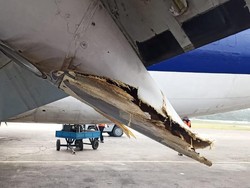 Video Detik-detik Pesawat Miring Saat Landing di Bandara Wamena