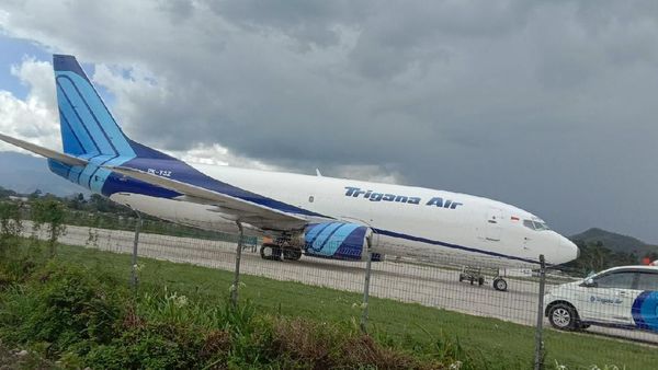 Sayap Trigana Air Rusak usai Mendarat Miring di Bandara Wamena