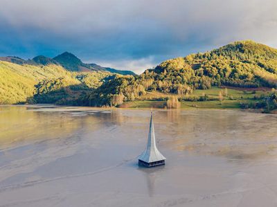 Potret Desa di Rumania yang Berubah Jadi Lembah Beracun