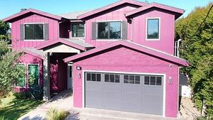 Foto: Rumah Barbie Bella Thorne yang Dijual Rp 37,1 Miliar