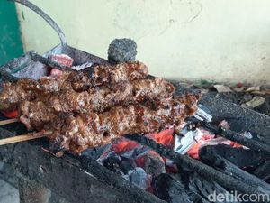 Lezatnya Melegenda, Sate Gebug Malang yang Eksis Selama 100 Tahun Lezatnya Melegenda, Sate Gebug Malang yang Eksis Selama 100 Tahun